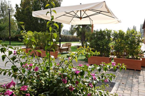 Hotel Gabarda Carpi Esterno foto
